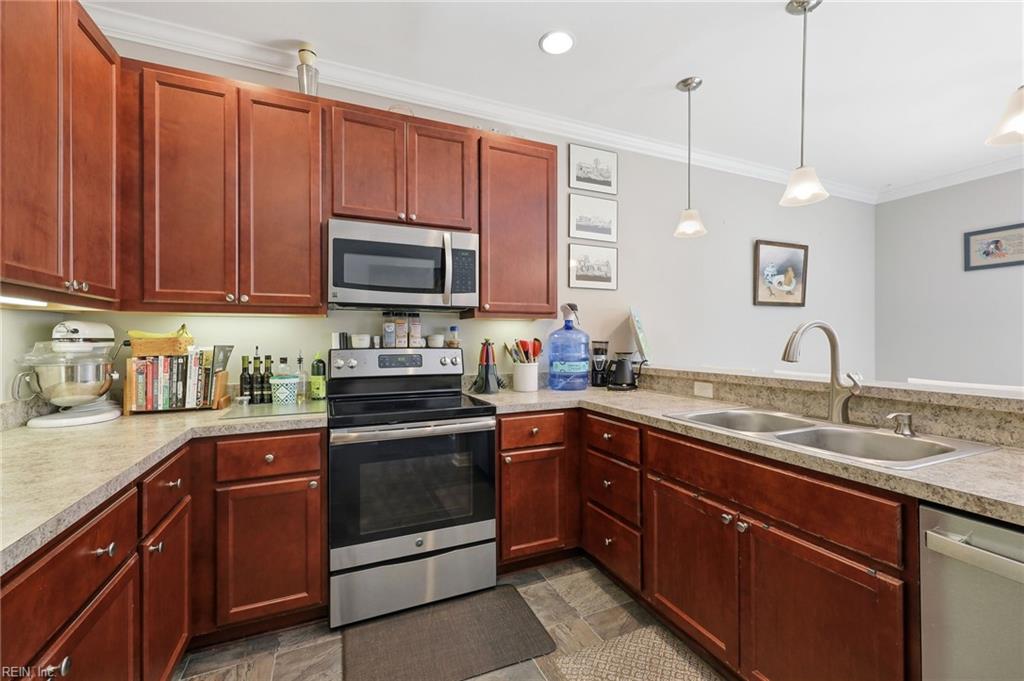 4376 Turnworth Arch Property Photo 13