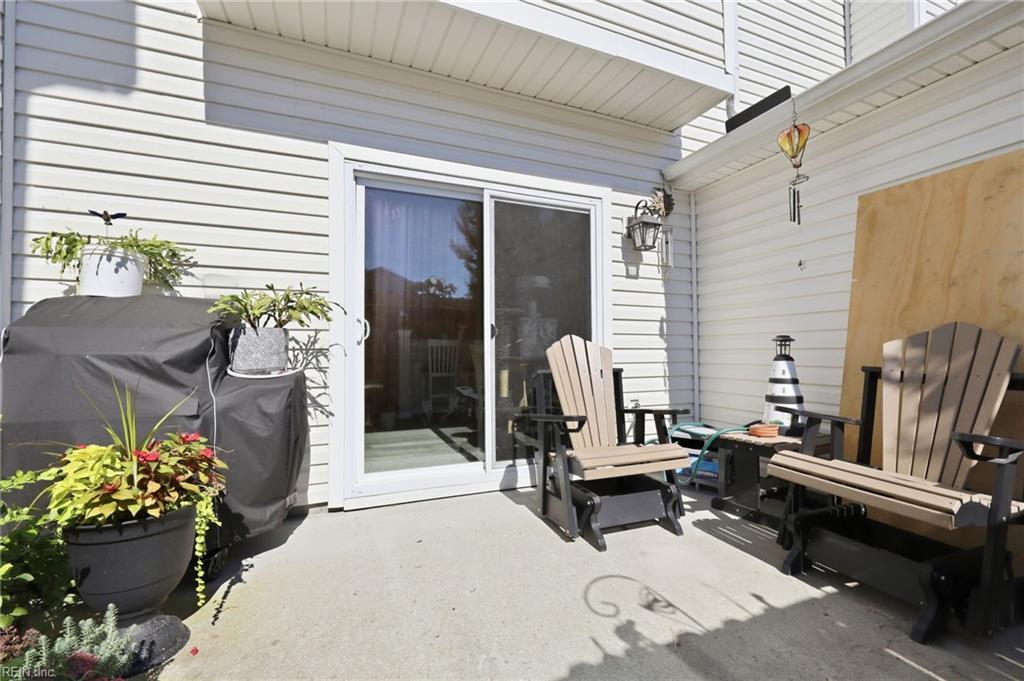 4376 Turnworth Arch Property Photo 17