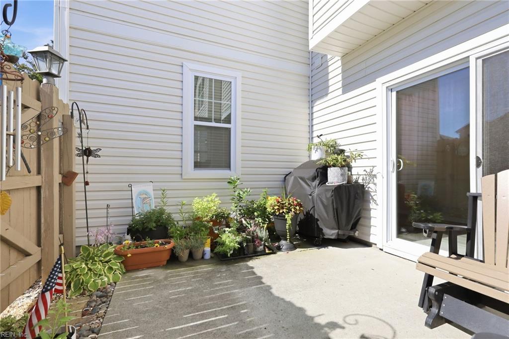 4376 Turnworth Arch Property Photo 18