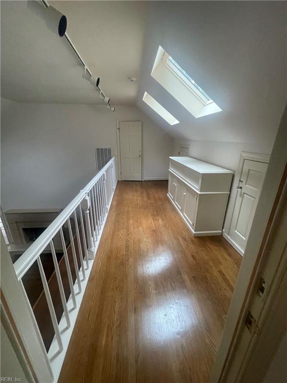 625 Mowbray Arch Property Photo 3