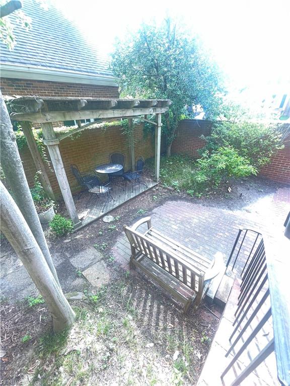625 Mowbray Arch Property Photo 26