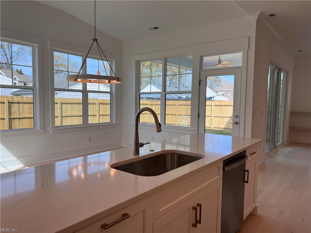 631 Virginia Ave Property Photo 10
