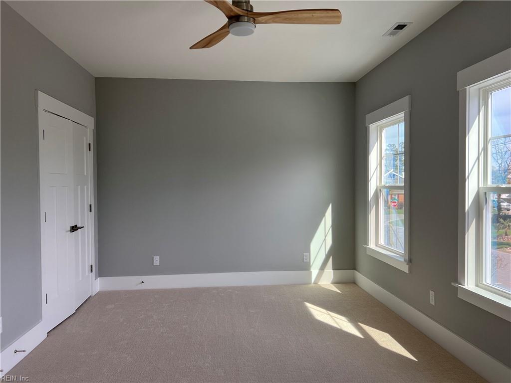 631 Virginia Ave Property Photo 22