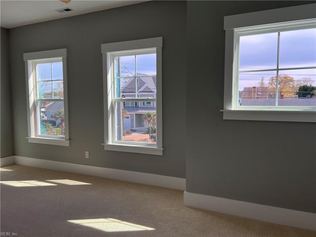 631 Virginia Ave Property Photo 23