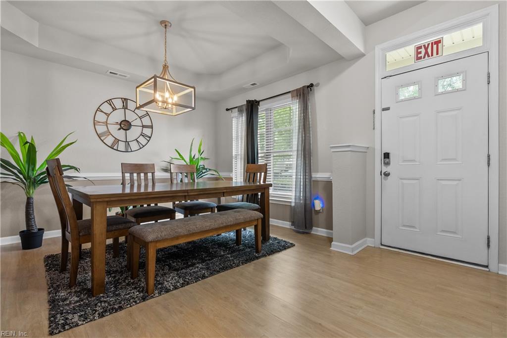 200 Seasons Cir Property Photo 2