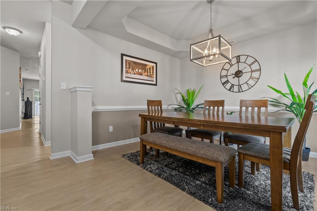 200 Seasons Cir Property Photo 4