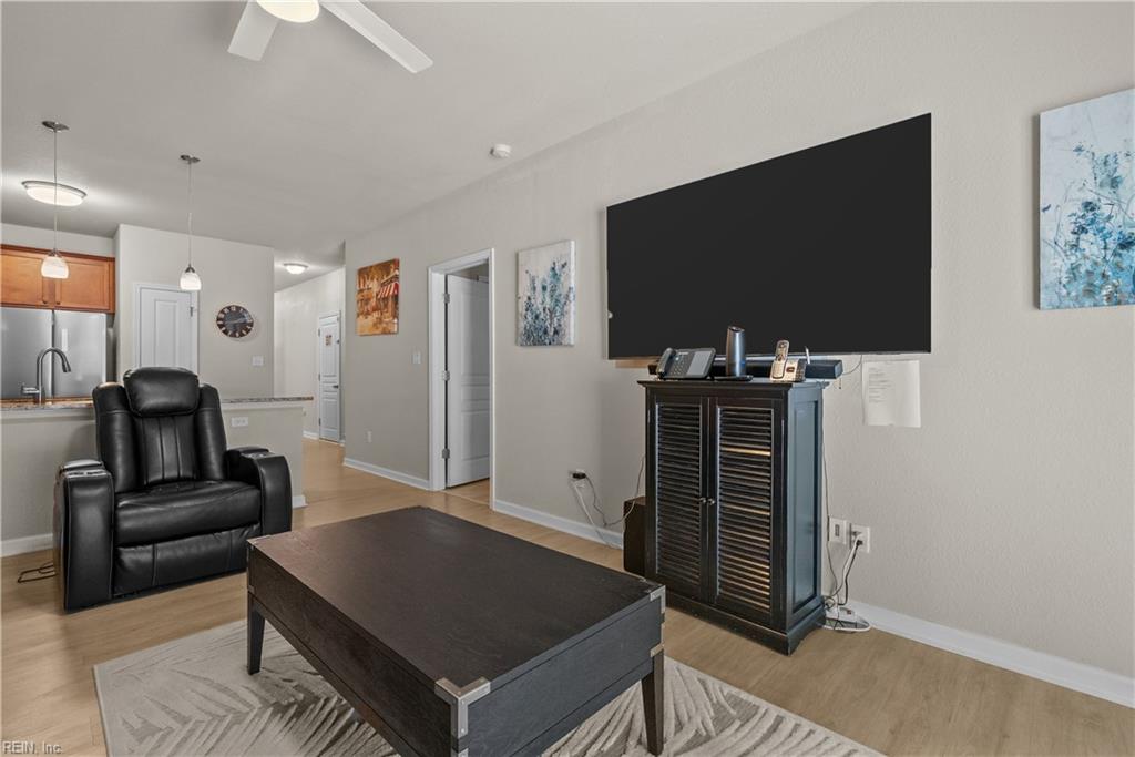 200 Seasons Cir Property Photo 14