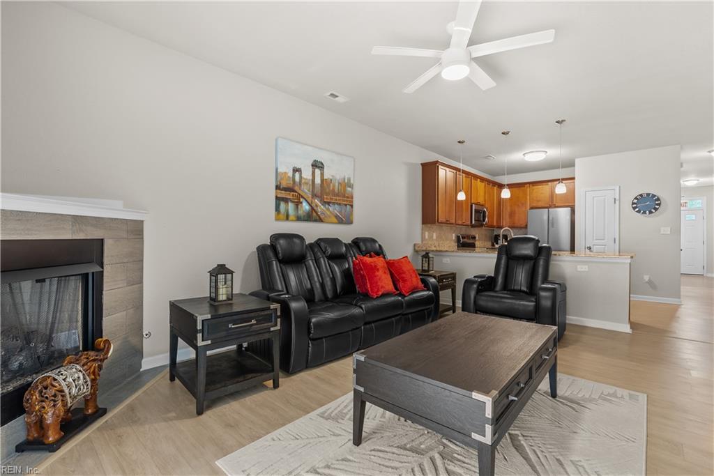 200 Seasons Cir Property Photo 15