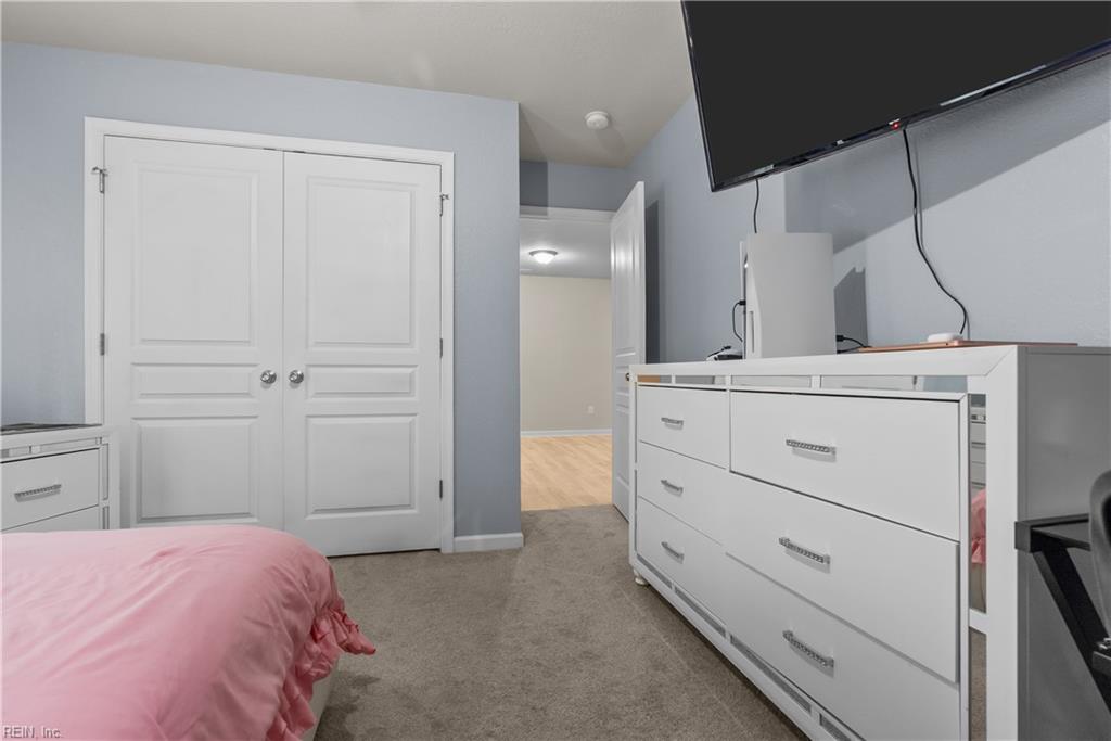 200 Seasons Cir Property Photo 32