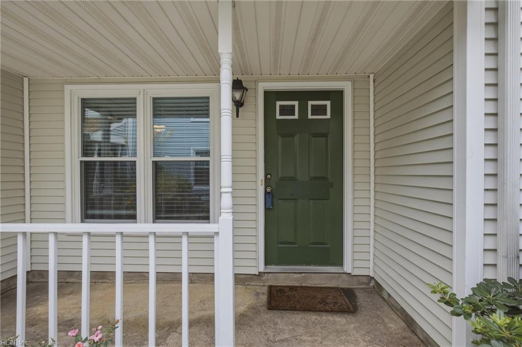 527 Pine Tops Ct Property Photo 3