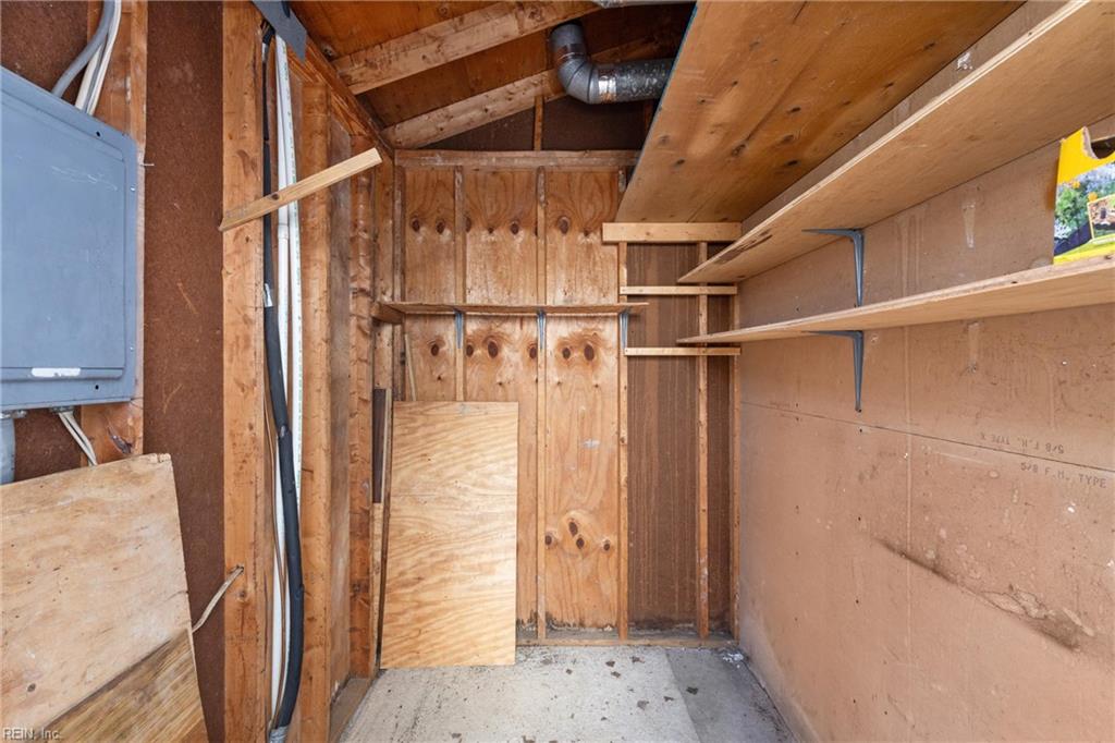 527 Pine Tops Ct Property Photo 6