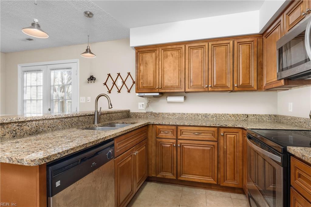 527 Pine Tops Ct Property Photo 13
