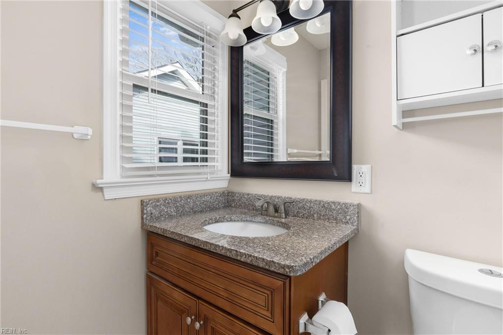 527 Pine Tops Ct Property Photo 18