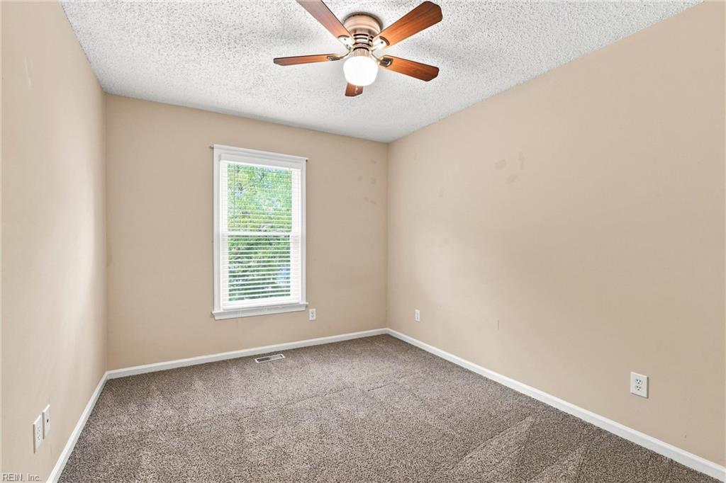 527 Pine Tops Ct Property Photo 25
