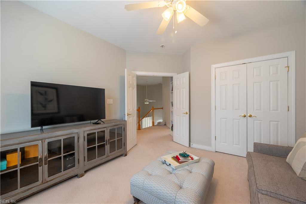 201 Shaindel Dr Property Photo 28