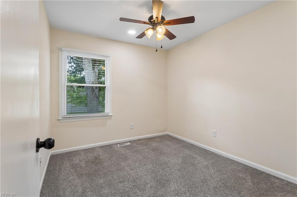 114 Solebay St Property Photo 27
