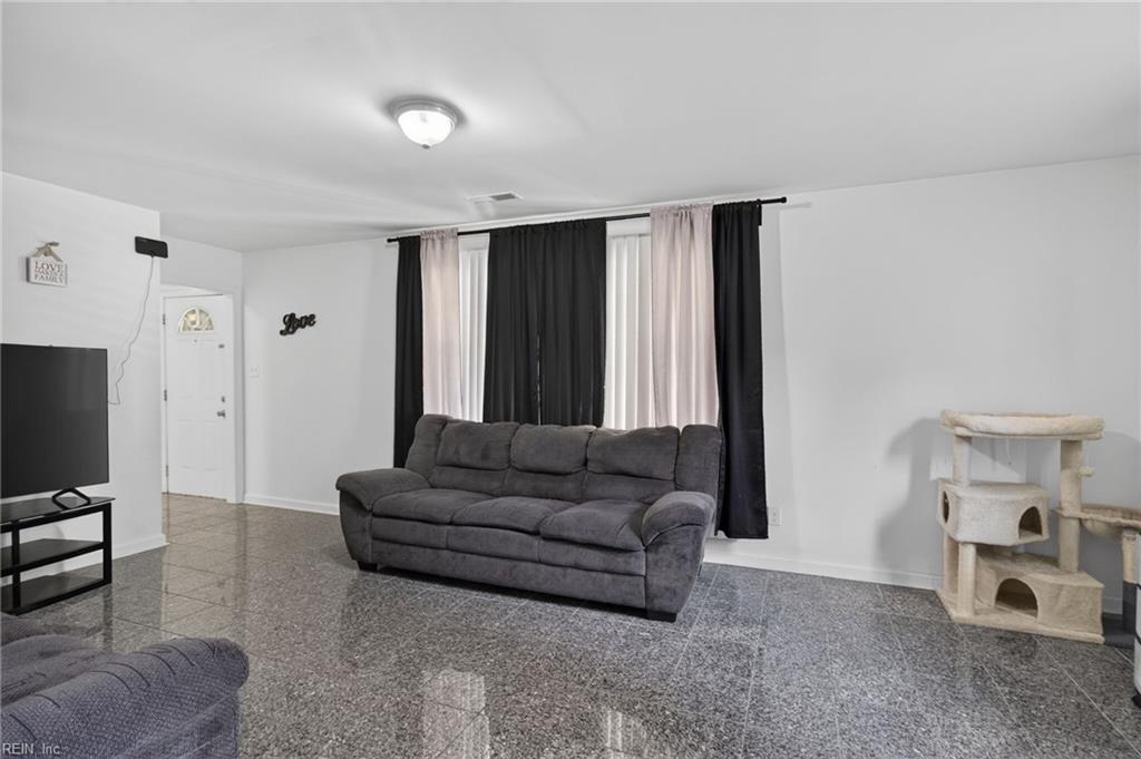 4017 Garwood Ave Property Photo 8