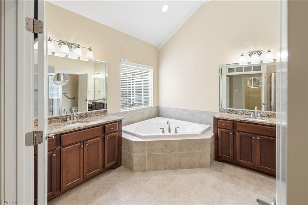 1016 Briars Lndg Property Photo 40