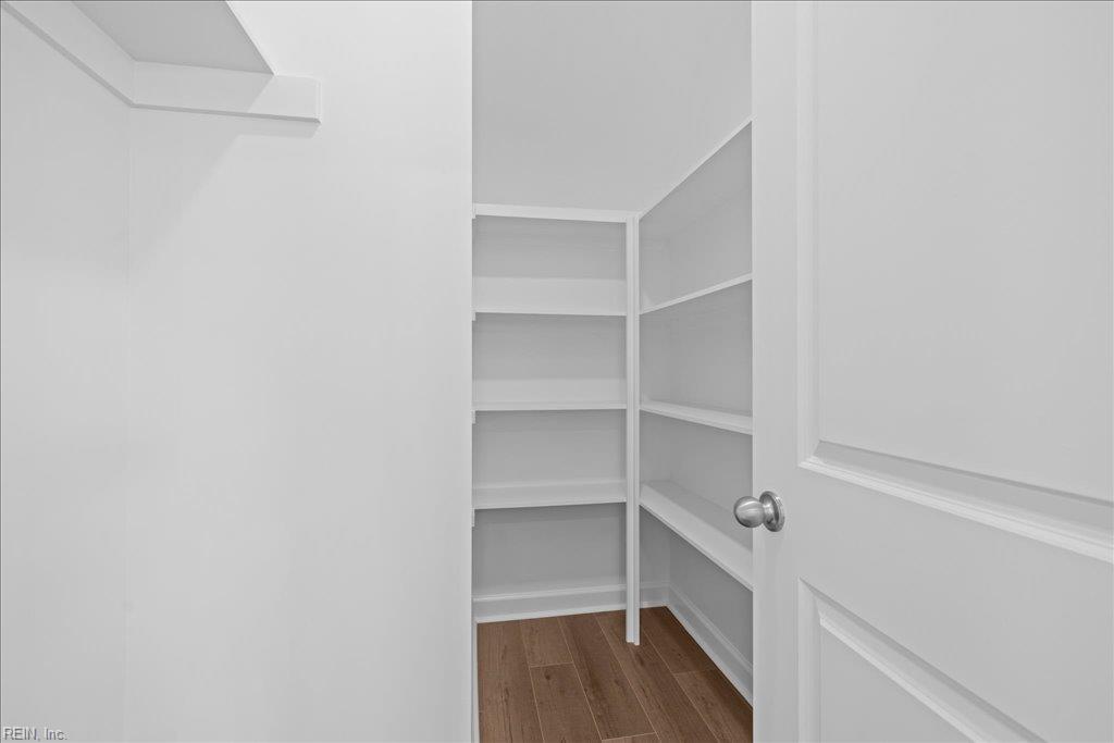 1840 Karen Ln Property Photo 13