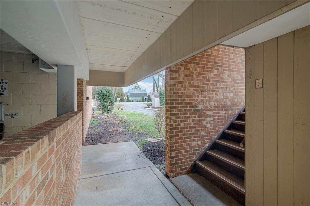 376 Merrimac Trl Property Photo 3