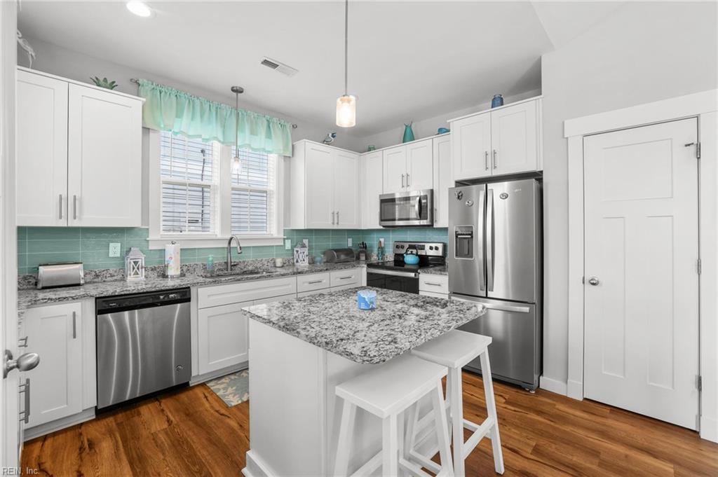 115 Treasure Rn Property Photo 7