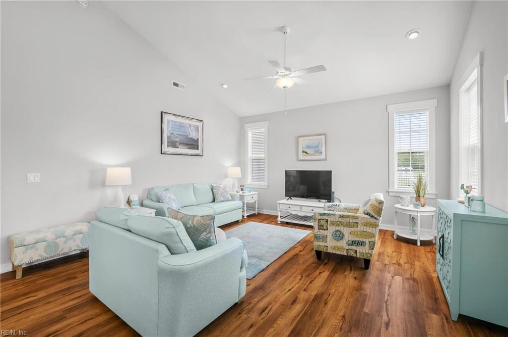 115 Treasure Rn Property Photo 17