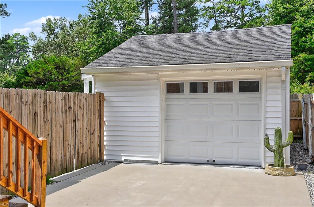 858 Waters Rd Property Photo 31