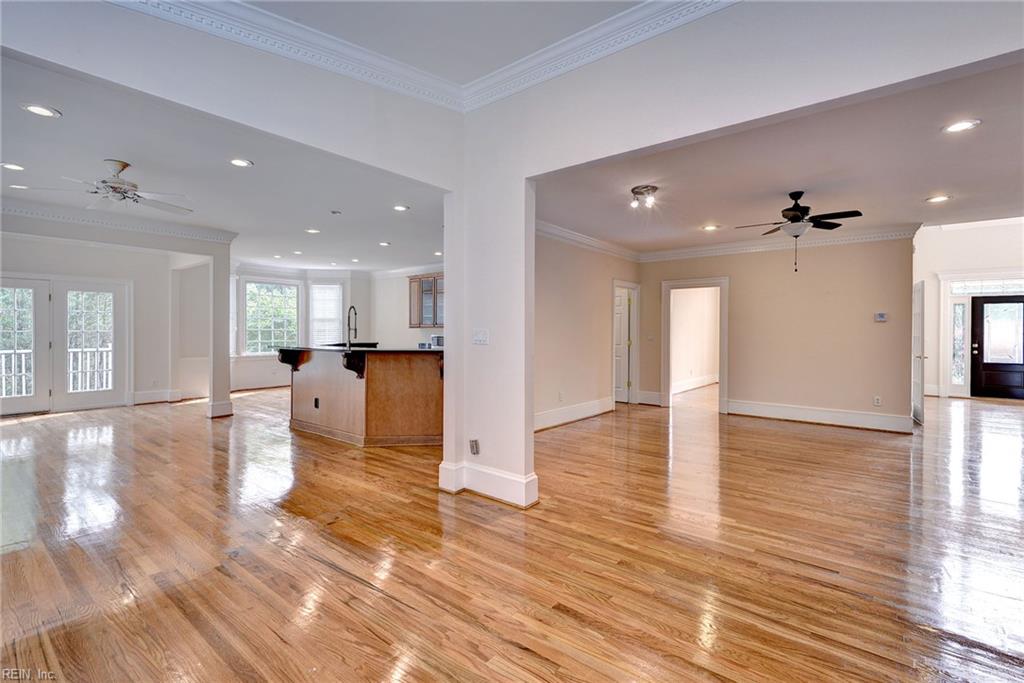 5129 Rolling Reach Property Photo 13