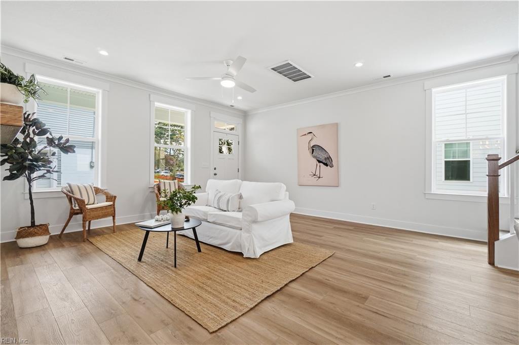 514 25 1/2 St Property Photo 5