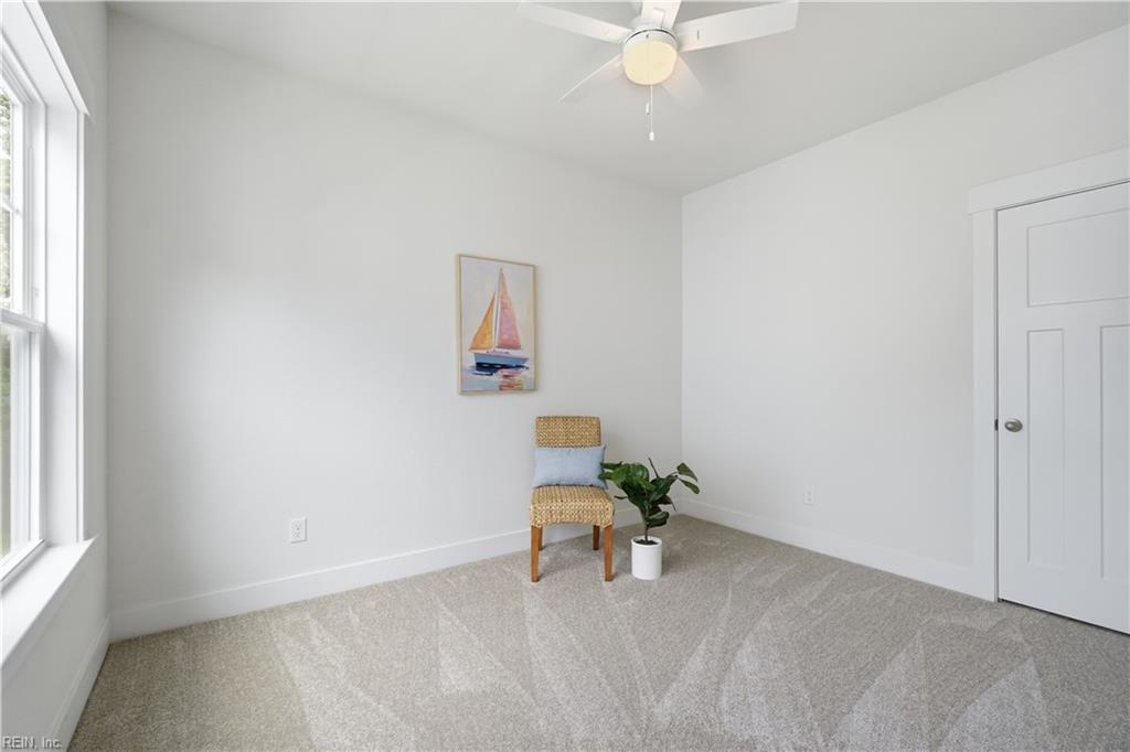 514 25 1/2 St Property Photo 21