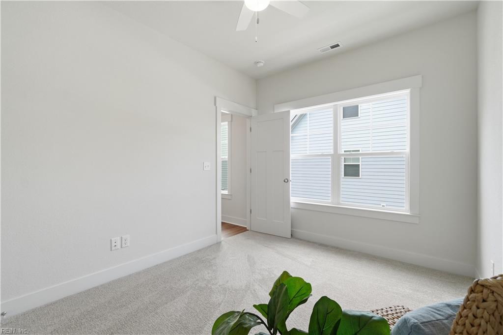 514 25 1/2 St Property Photo 22