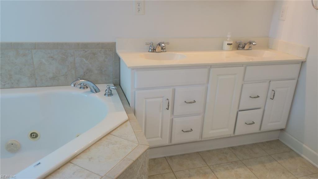 128 Great Gln Property Photo 22
