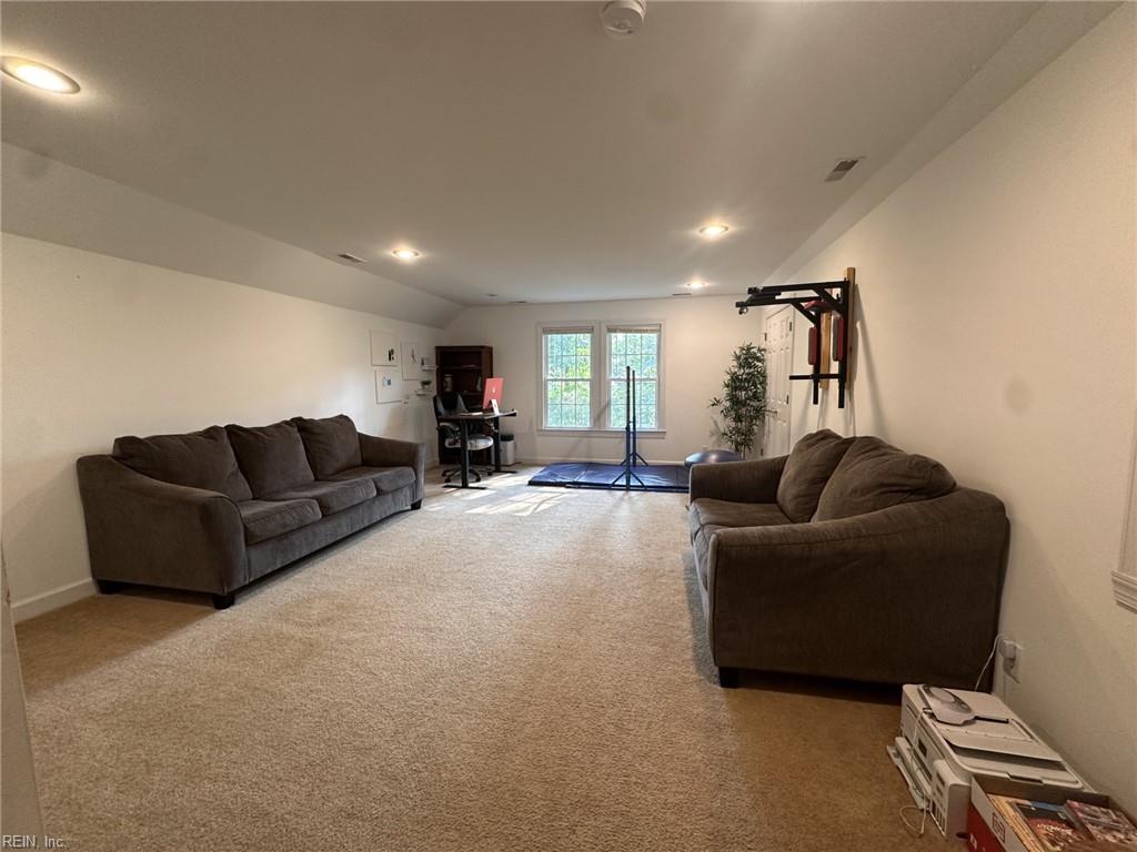 128 Great Gln Property Photo 42