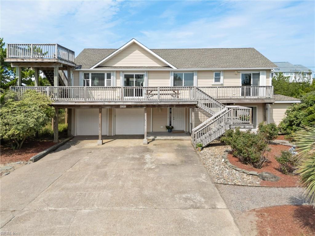 2737 Sandfiddler Rd Property Photo 3