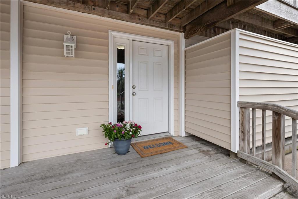 2737 Sandfiddler Rd Property Photo 4