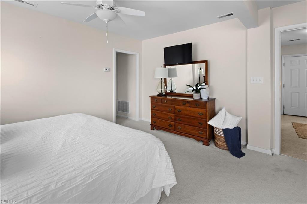 2737 Sandfiddler Rd Property Photo 23