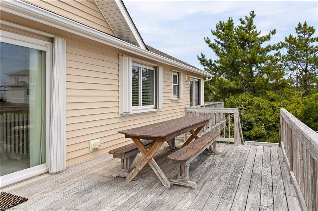 2737 Sandfiddler Rd Property Photo 31