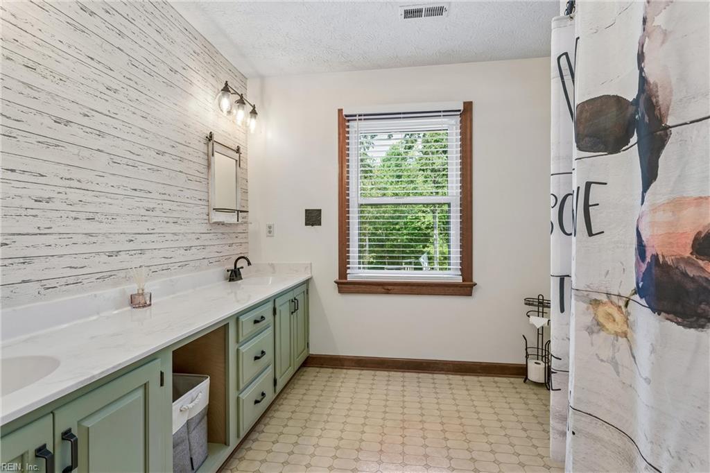 117 Nice Dr Property Photo 31