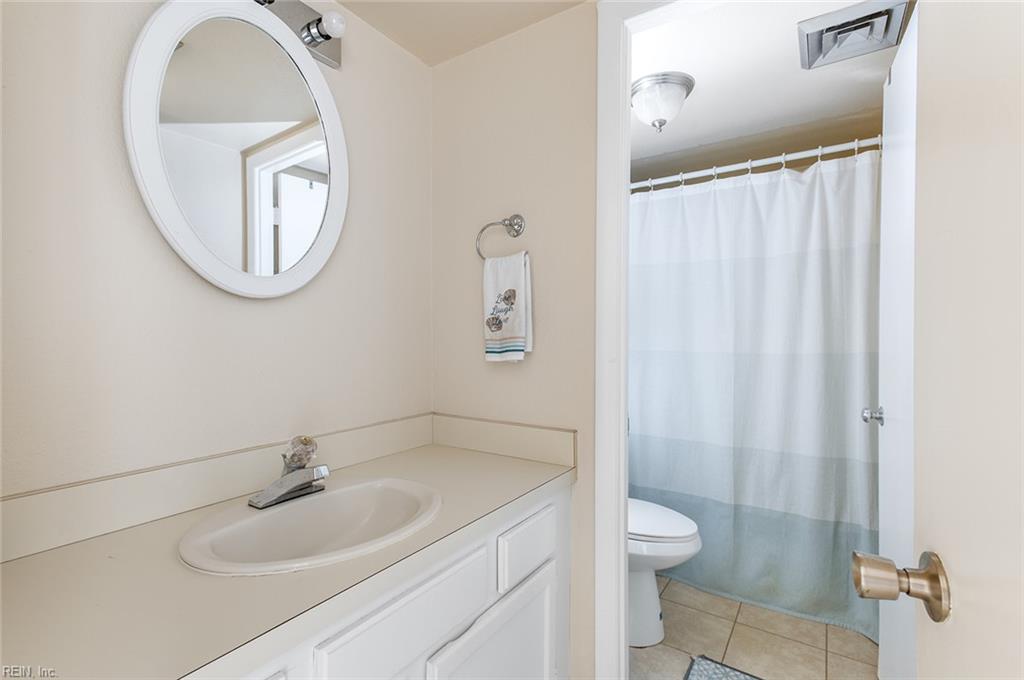 1222 E Ocean View Ave Property Photo 7