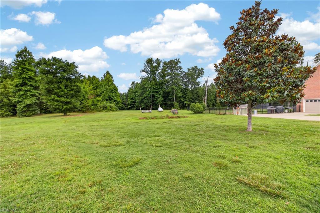7400 Quaker Dr Property Photo 28