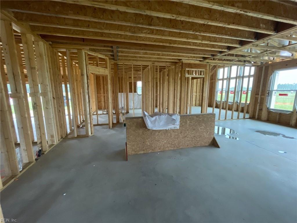 2116 Sanderson Rd Property Photo 4