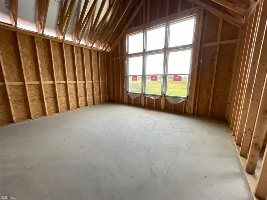 2116 Sanderson Rd Property Photo 6