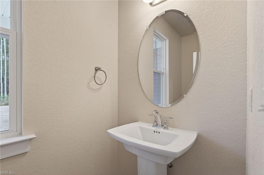 2116 Sanderson Rd Property Photo 27