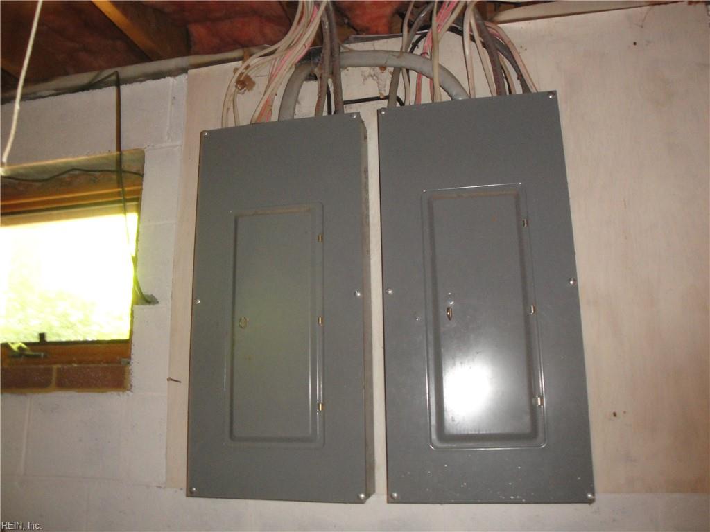 1103 Pine Valley Dr Property Photo 33