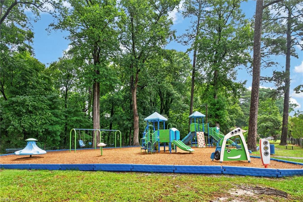 1103 Pine Valley Dr Property Photo 44