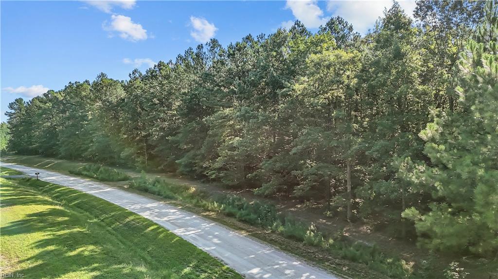 14 Fox Chase Dr Property Photo 3