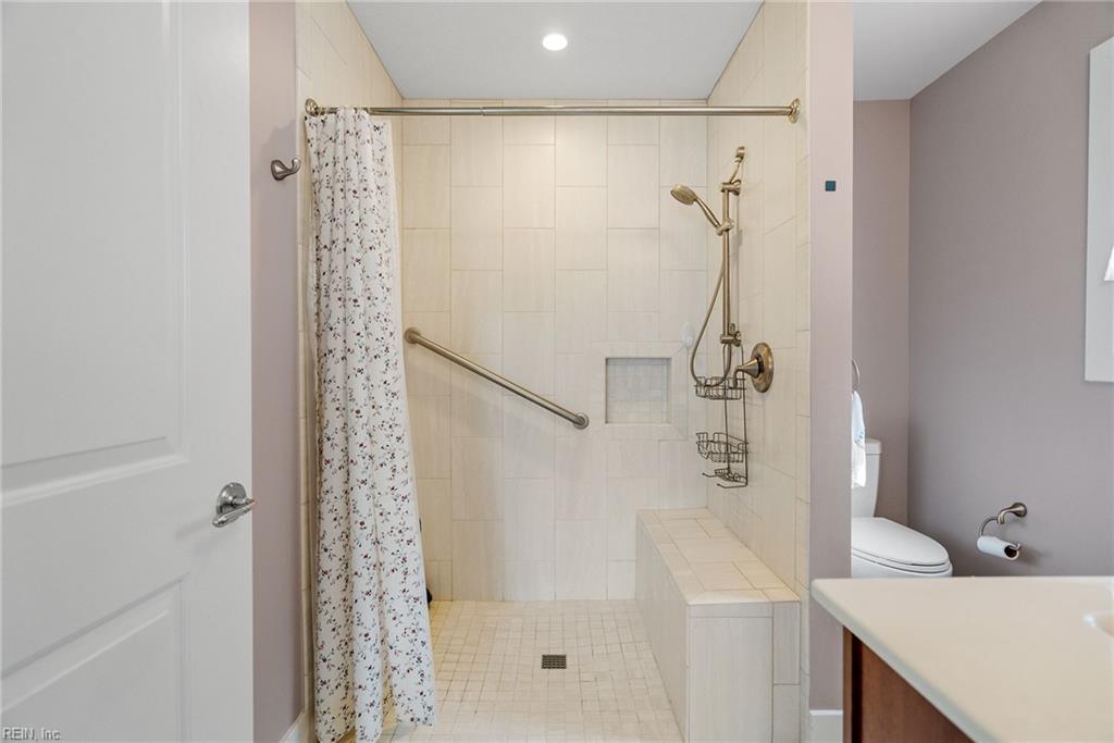 727 Tazewell Ave Property Photo 32