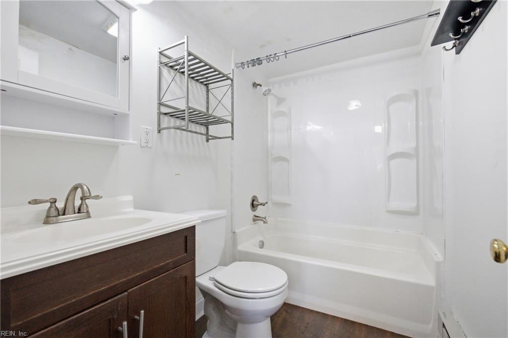 9641 Norfolk Ave Property Photo 14