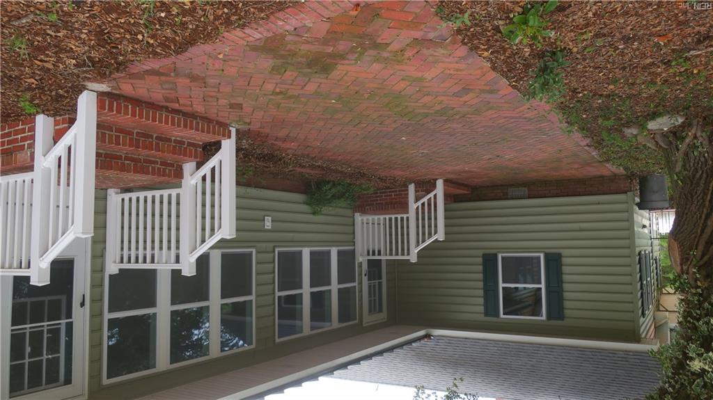 276 Harris Creek Rd Property Photo 13