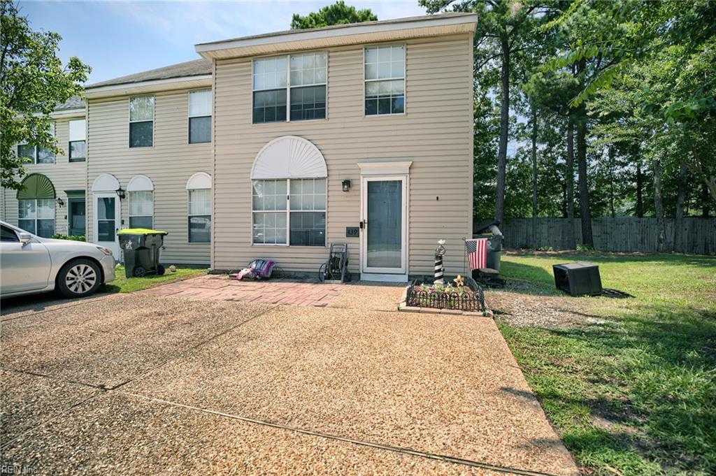 439 Eureka LOOP Property Photo 1